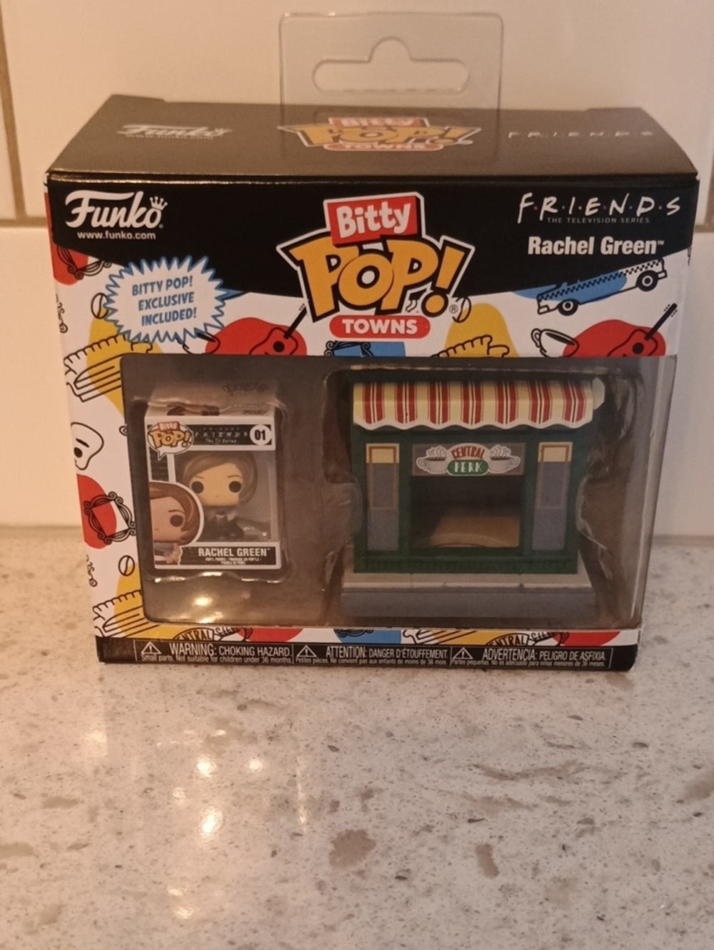NIB Funko Bitty Pop! Friends Towns Rachel Green with Central Perk Green Playset